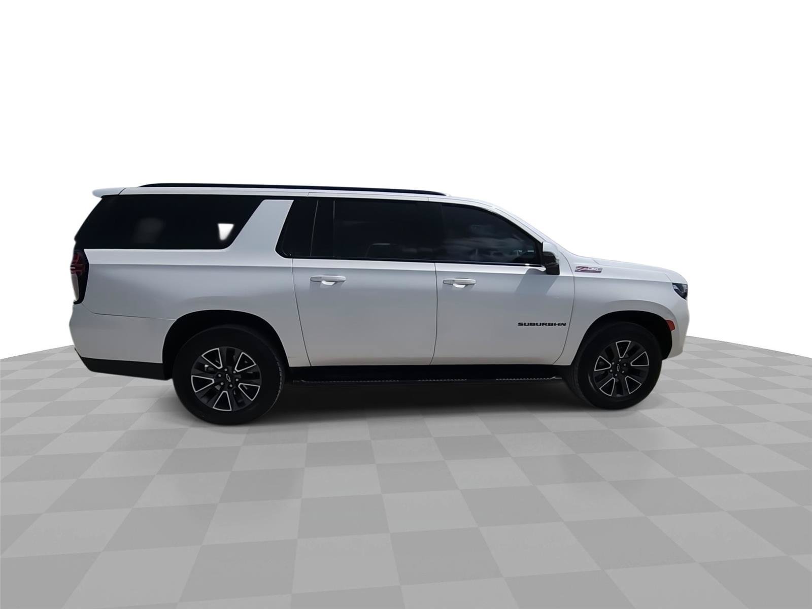 Used 2023 Chevrolet Suburban Z71 w/ Luxury Package AWD/4WD image 9