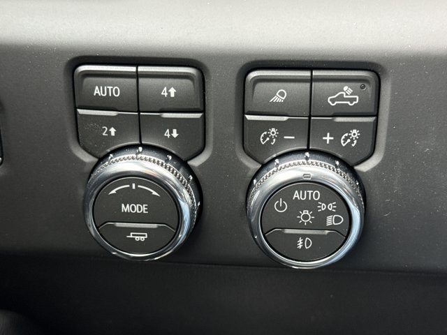 New 2026 GMC Sierra 1500 AT4X w/ LPO, Black Badging Package AWD/4WD image 25