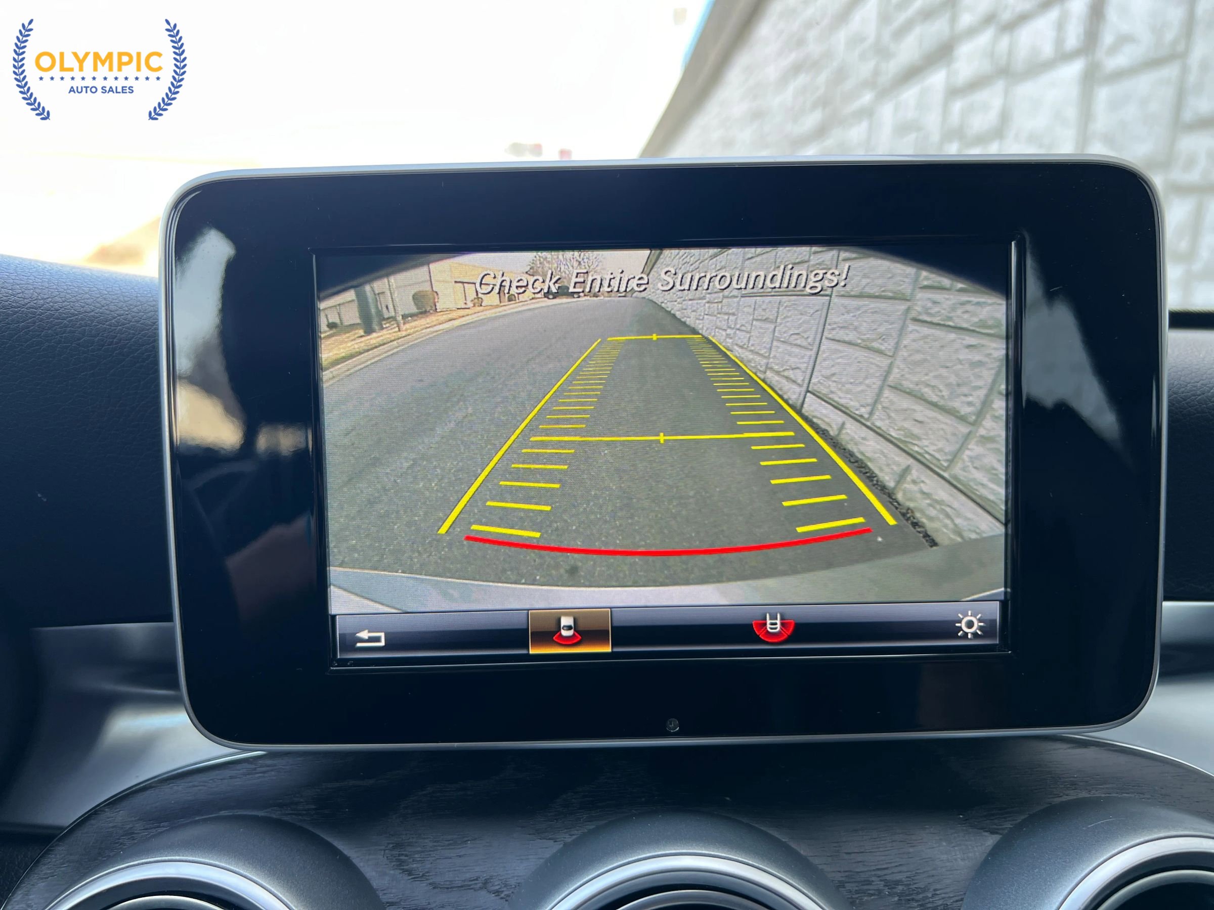 Used 2016 Mercedes-Benz C 300 4MATIC Sedan w/ Premium 1 Package image 27