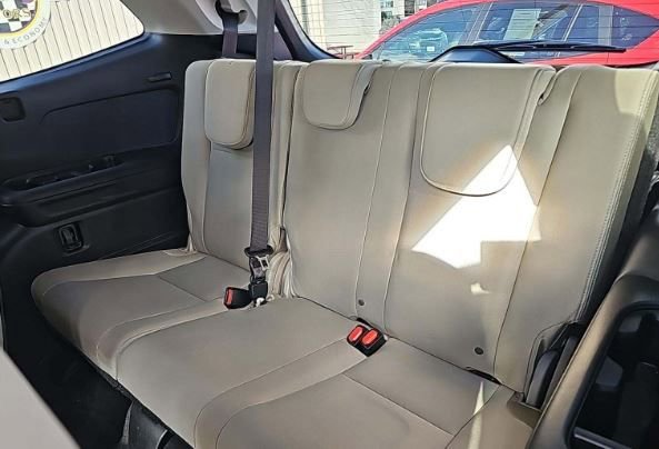 Used 2024 Subaru Ascent Premium w/ Convenience Package image 7