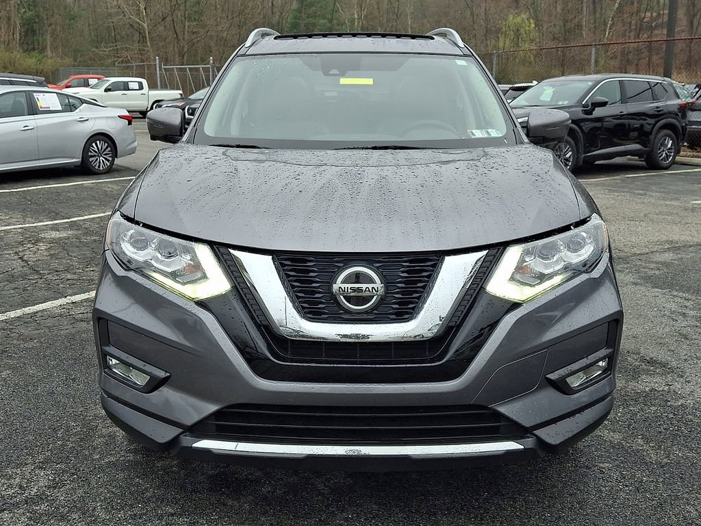 Used 2020 Nissan Rogue SL w/ Premium Package image 2