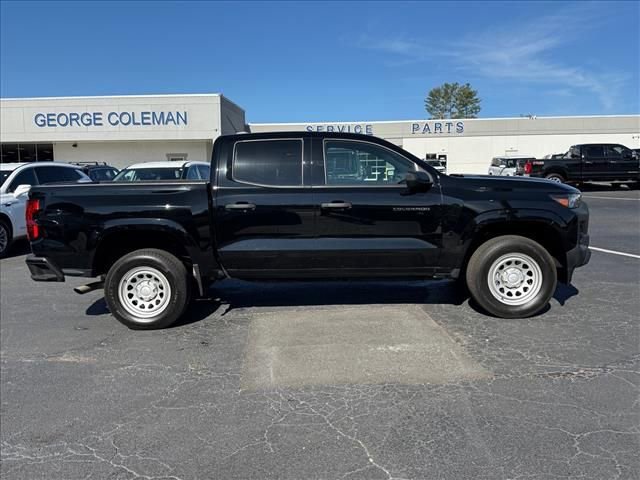 Used 2023 Chevrolet Colorado W/T RWD image 2