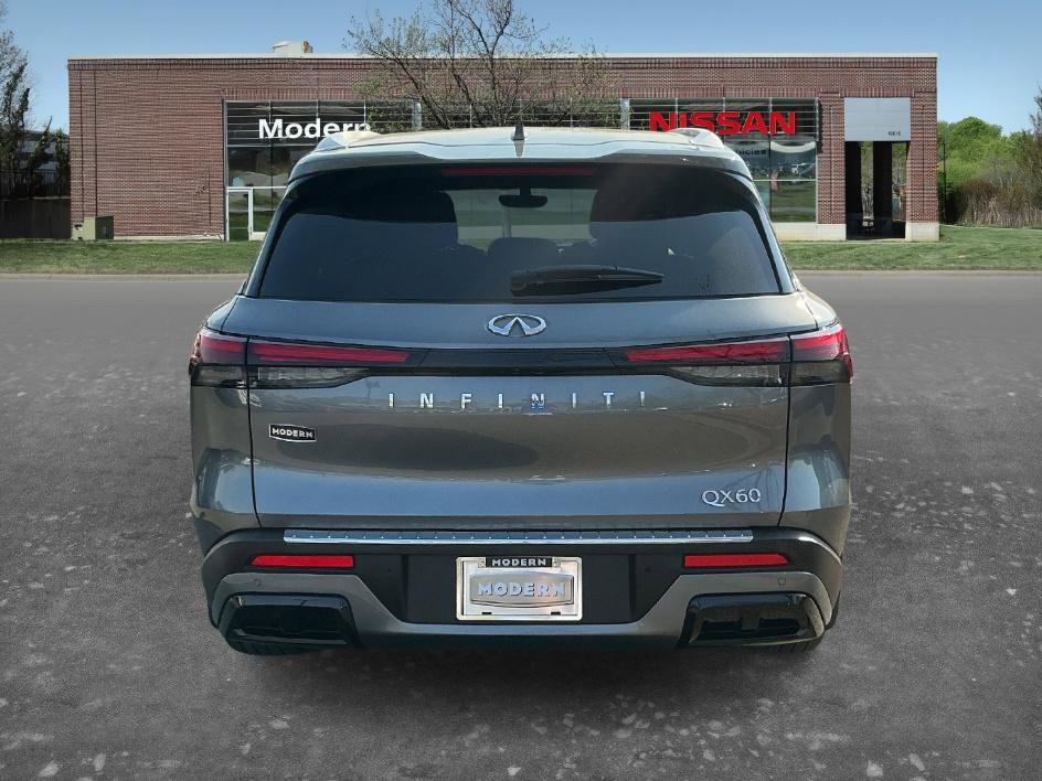 Used 2023 INFINITI QX60 Luxe w/ Cargo Package image 3