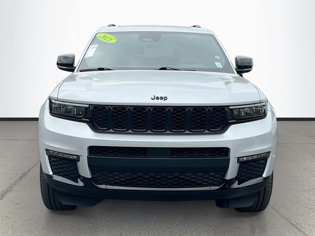 Certified 2025 Jeep Grand Cherokee L Limited w/ Black Appearance Package image 2
