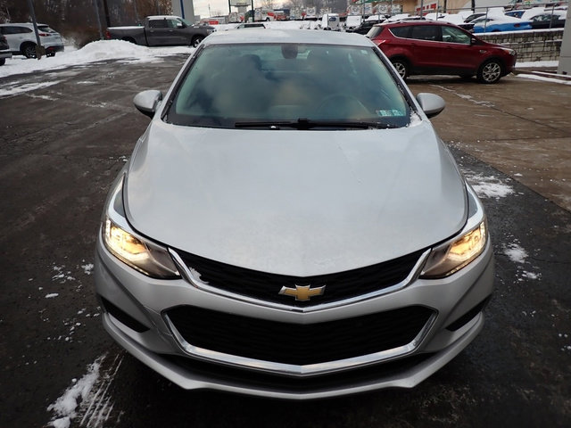 Used 2017 Chevrolet Cruze LT w/ Convenience Package image 8