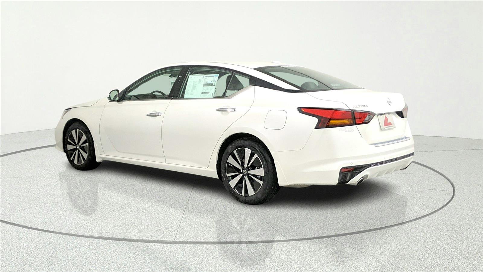 Used 2021 Nissan Altima 2.5 SL FWD image 4