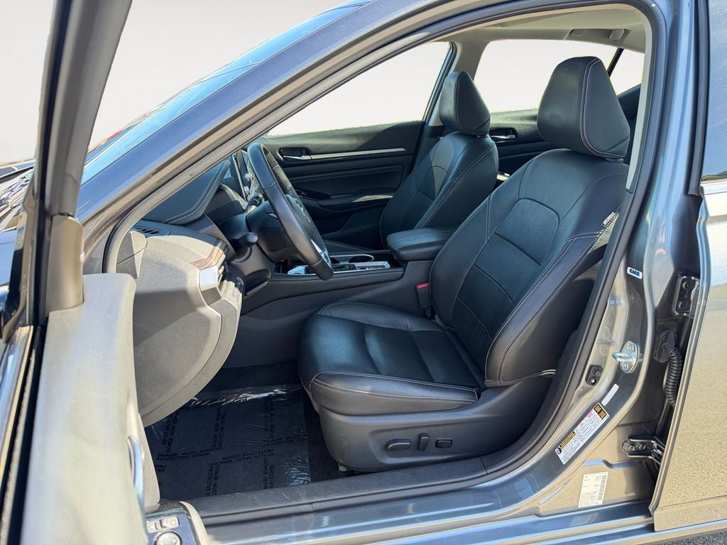 Used 2020 Nissan Altima 2.0 Platinum FWD image 6
