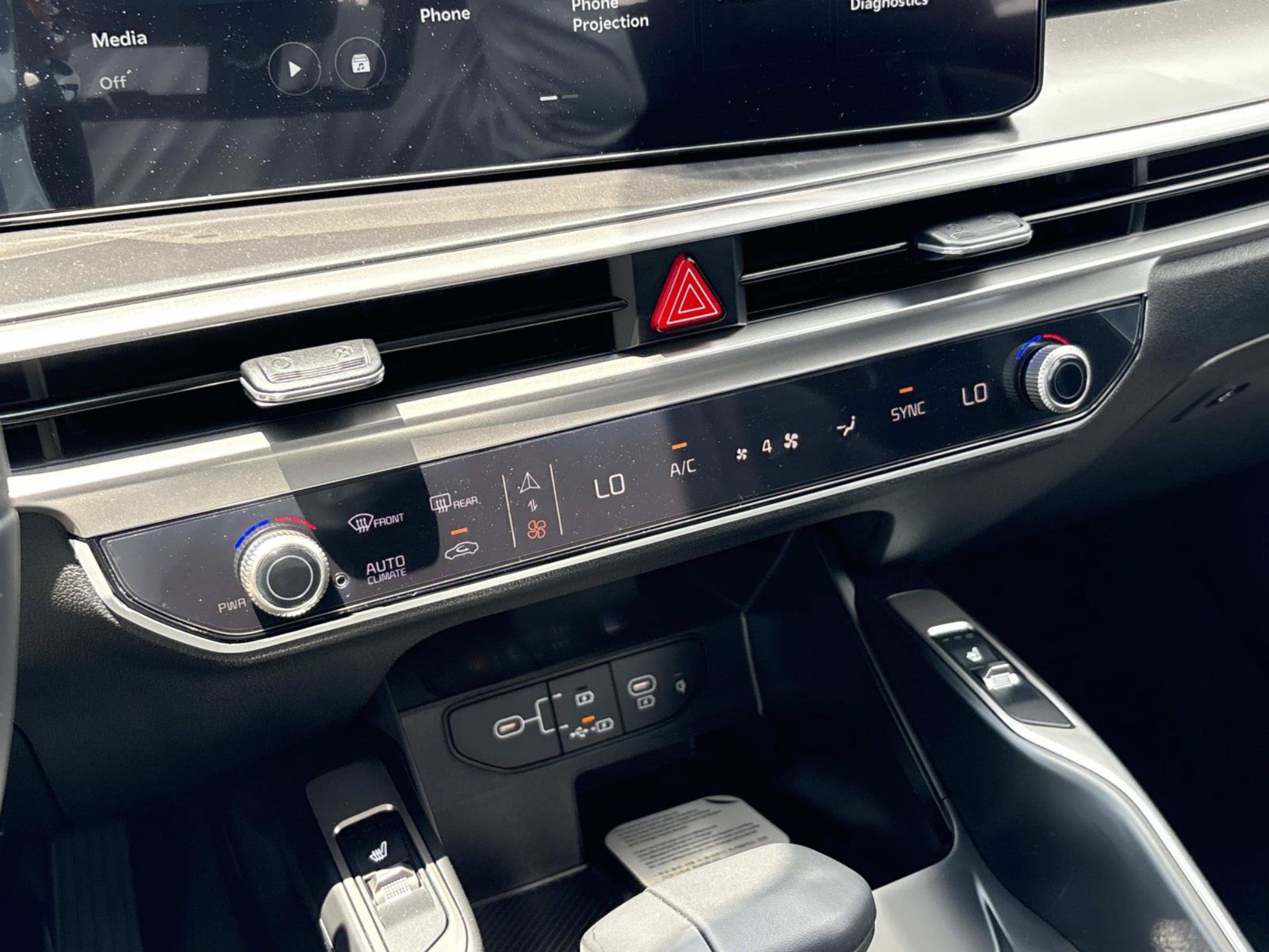 New 2026 Kia Sorento S w/ S Panoramic Sunroof Package FWD image 29