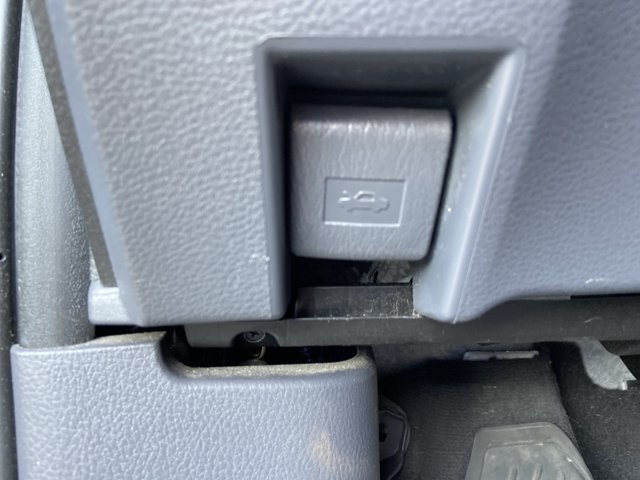 Used 2022 Toyota Sienna LE FWD image 48