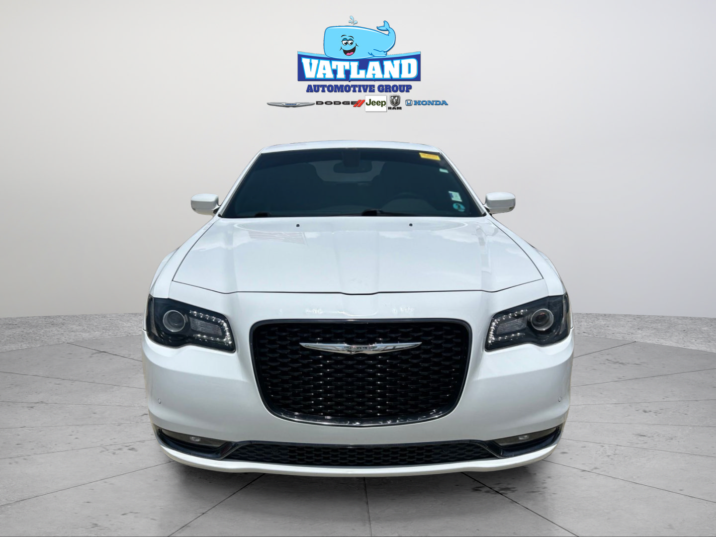 Certified 2018 Chrysler 300 S w/ 300S Premium Group AWD/4WD image 8