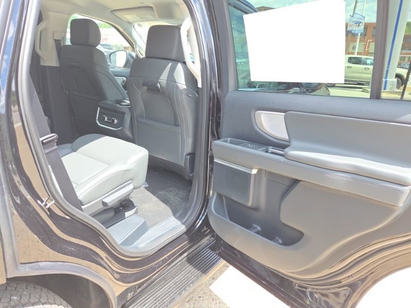 New 2026 Ford Expedition Active AWD/4WD image 20