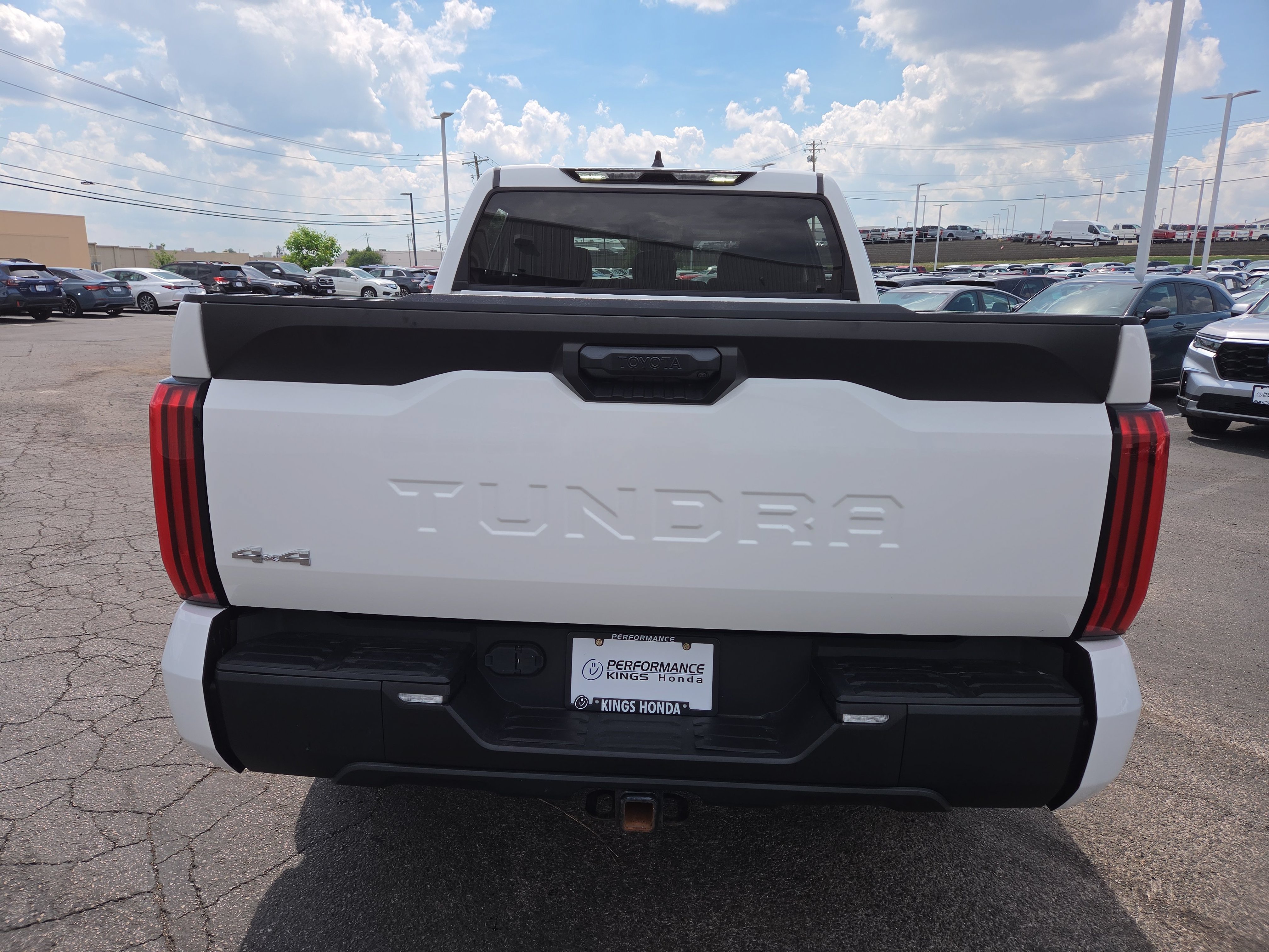 Used 2022 Toyota Tundra SR5 AWD/4WD image 8