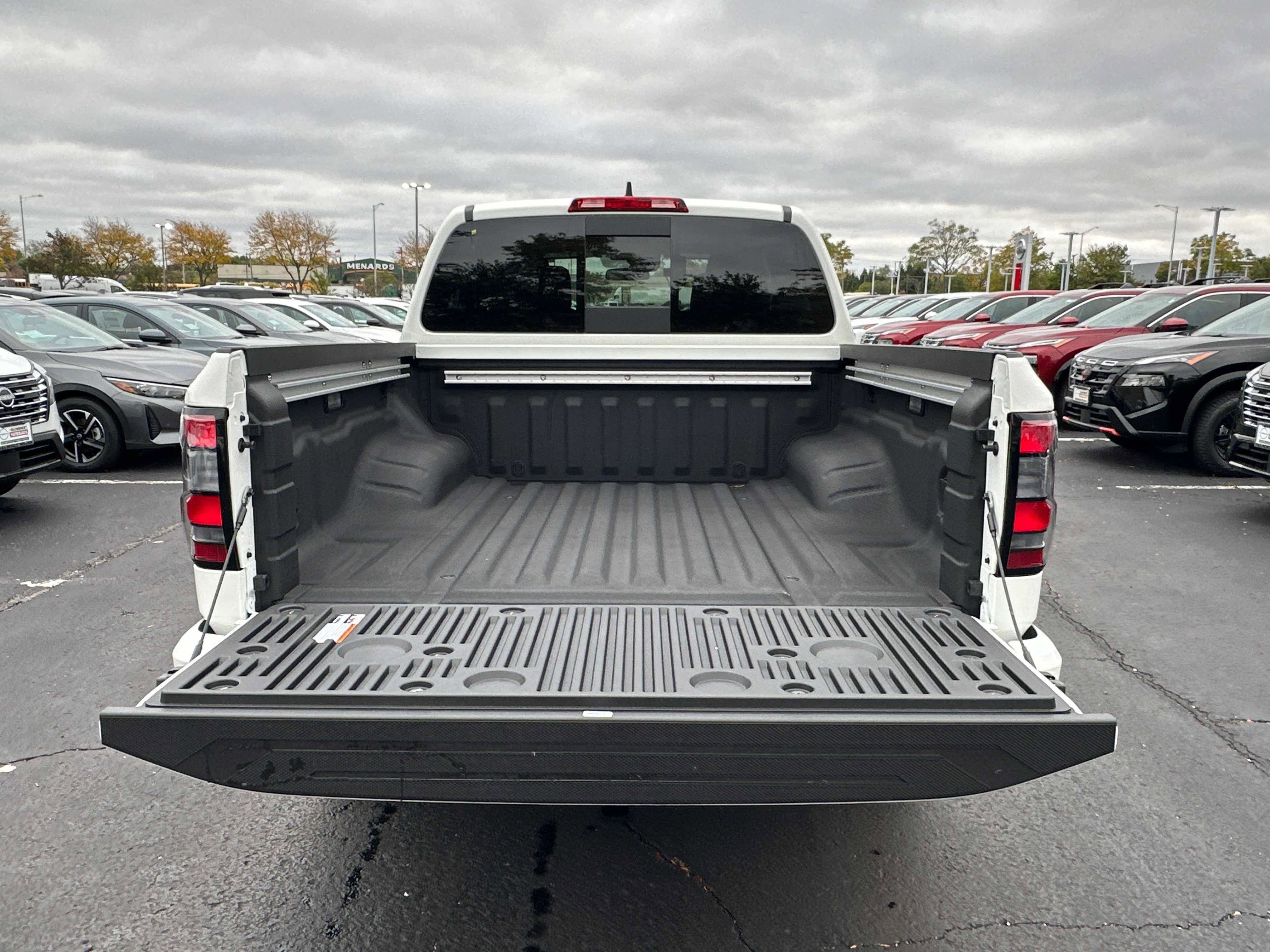 New 2026 Nissan Frontier PRO-4X w/ Pro-4x Convenience Package image 20