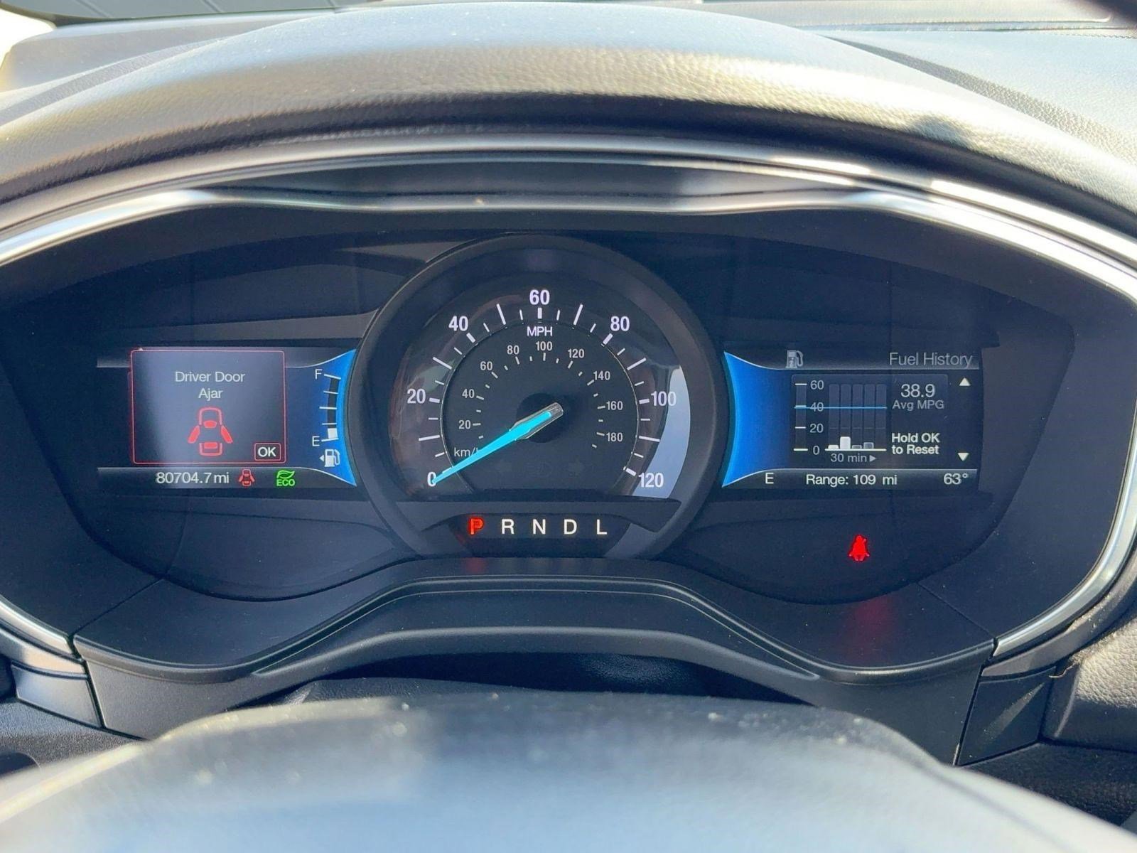 Used 2020 Ford Fusion SE image 21