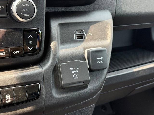 New 2025 RAM ProMaster 2500 w/ Premium Convenience Group image 24