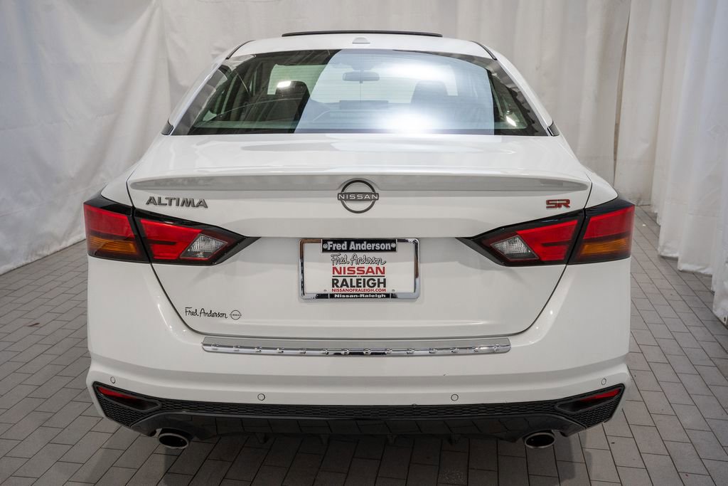 Certified 2023 Nissan Altima 2.5 SR w/ SR Premium Package image 4