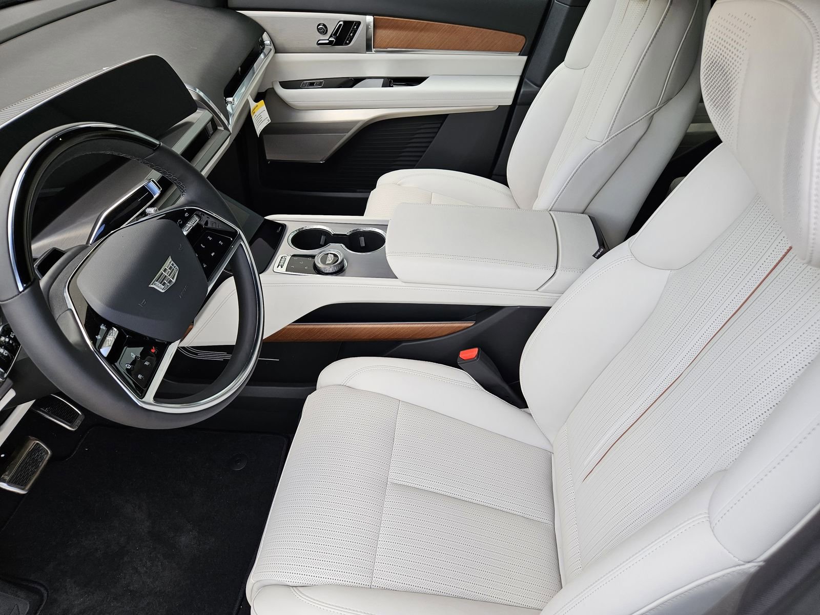 New 2026 Cadillac Vistiq Sport image 13