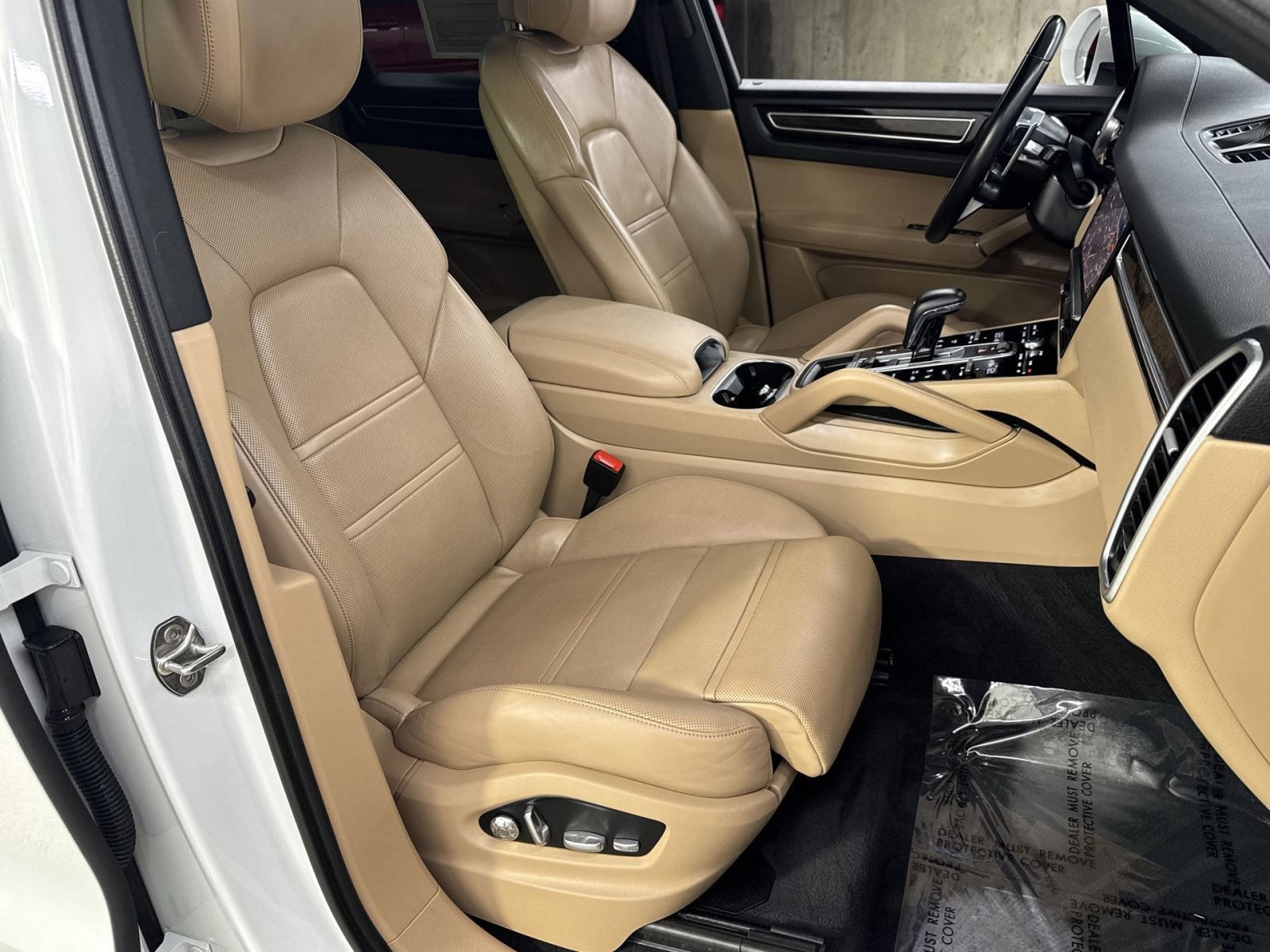 Used 2021 Porsche Cayenne E-Hybrid AWD/4WD image 40