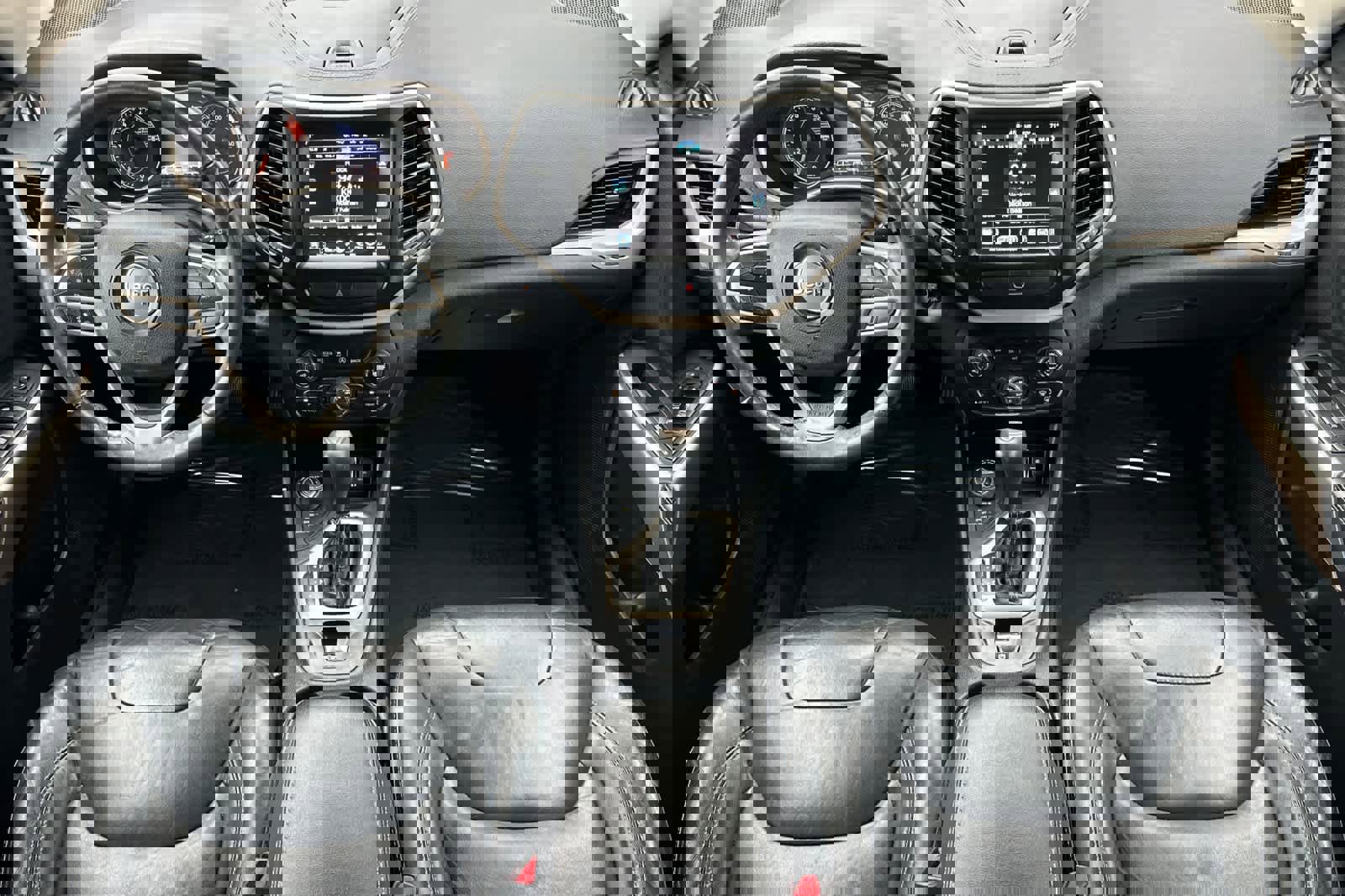 Used 2017 Jeep Cherokee High Altitude image 3