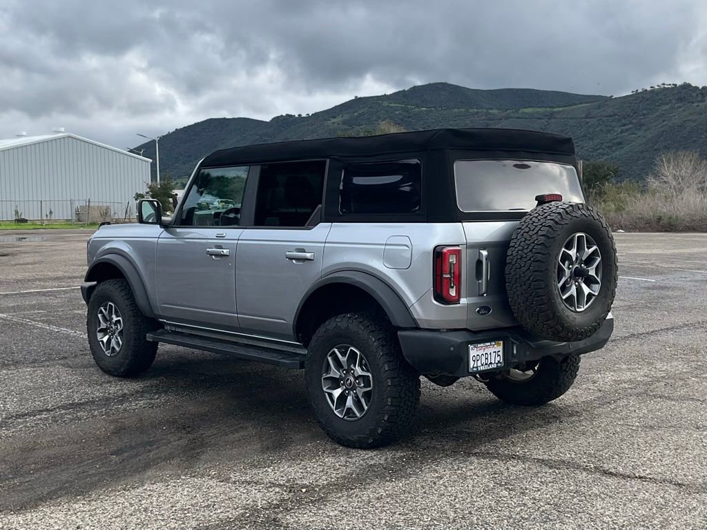 Used 2023 Ford Bronco Outer Banks image 4