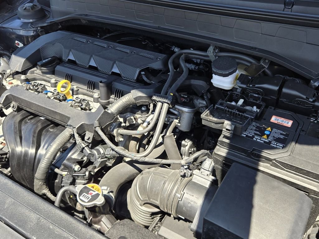 Certified 2023 Hyundai Venue SEL FWD image 18