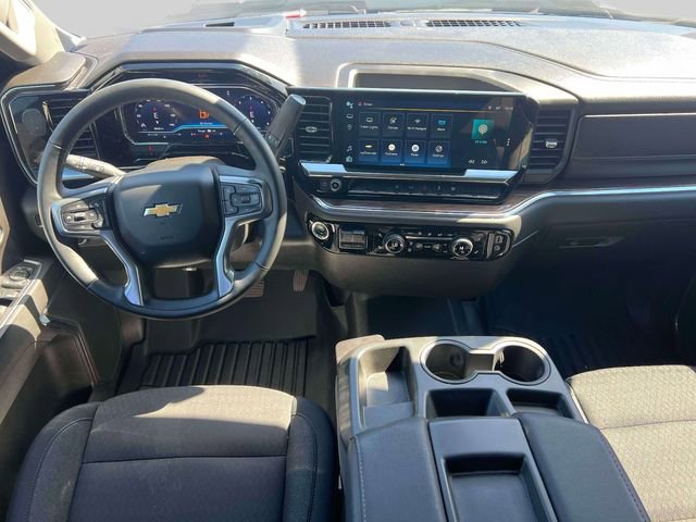 Used 2024 Chevrolet Silverado 2500 LT w/ Convenience Package image 16