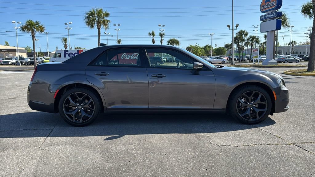 Used 2023 Chrysler 300 S w/ Comfort Group image 7