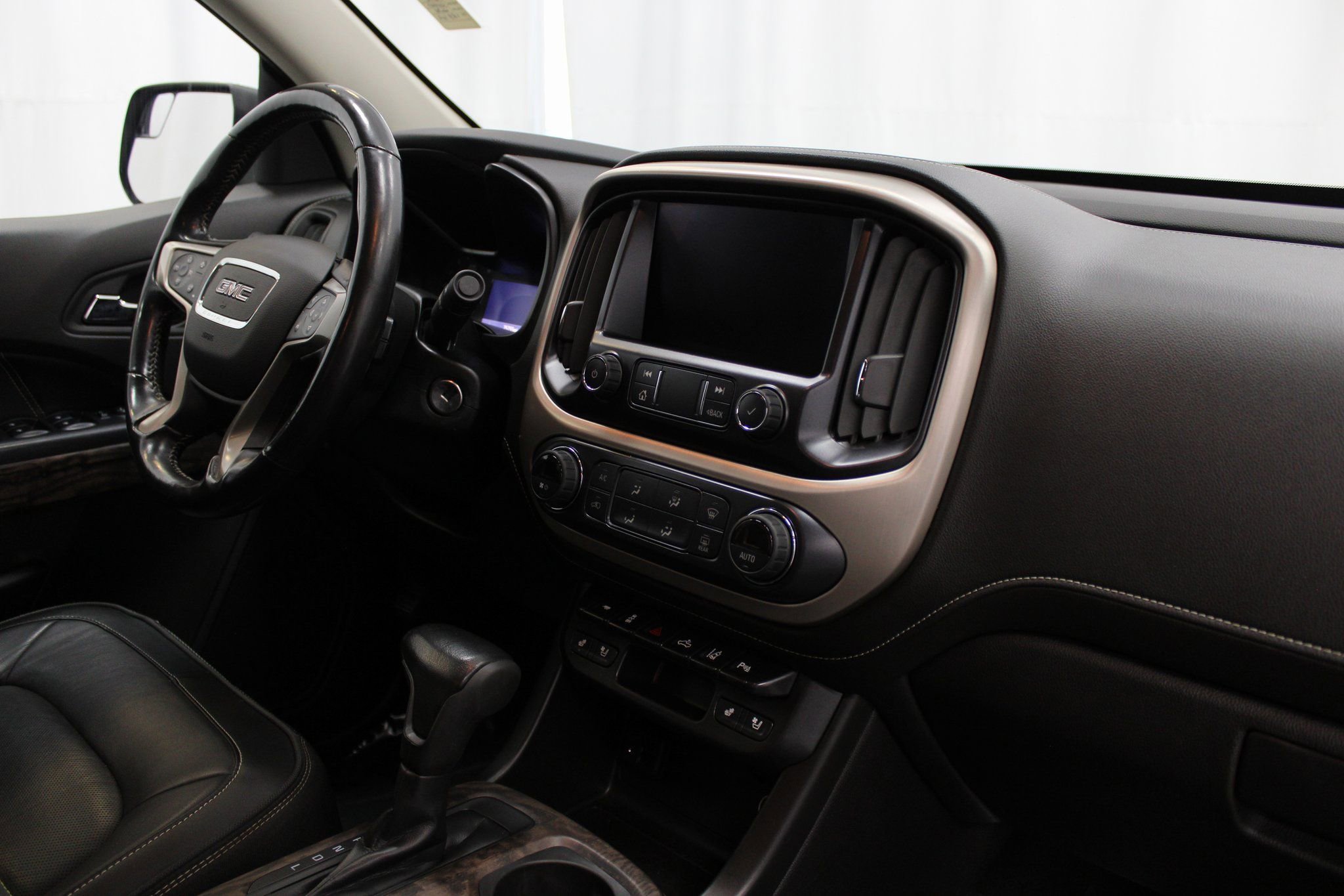 Used 2021 GMC Canyon Denali AWD/4WD image 32