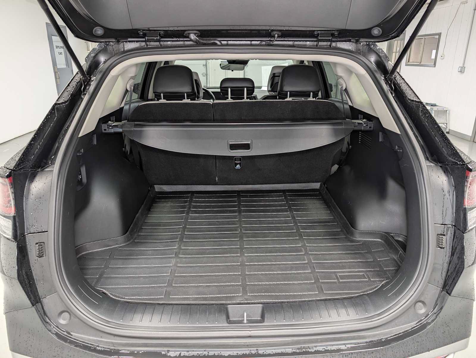 Used 2023 Kia Sportage EX FWD image 7