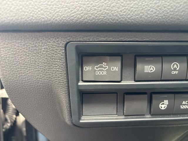 Used 2025 Toyota Tundra Limited image 14