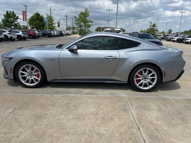 Used 2024 Ford Mustang GT Premium RWD image 4