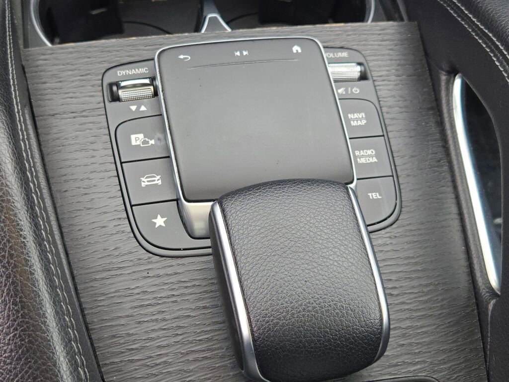Used 2022 Mercedes-Benz GLE 350 4MATIC image 32