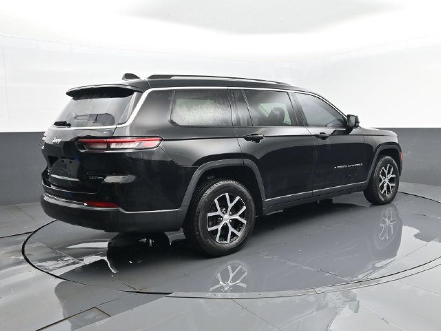 Used 2023 Jeep Grand Cherokee L Limited AWD/4WD image 27