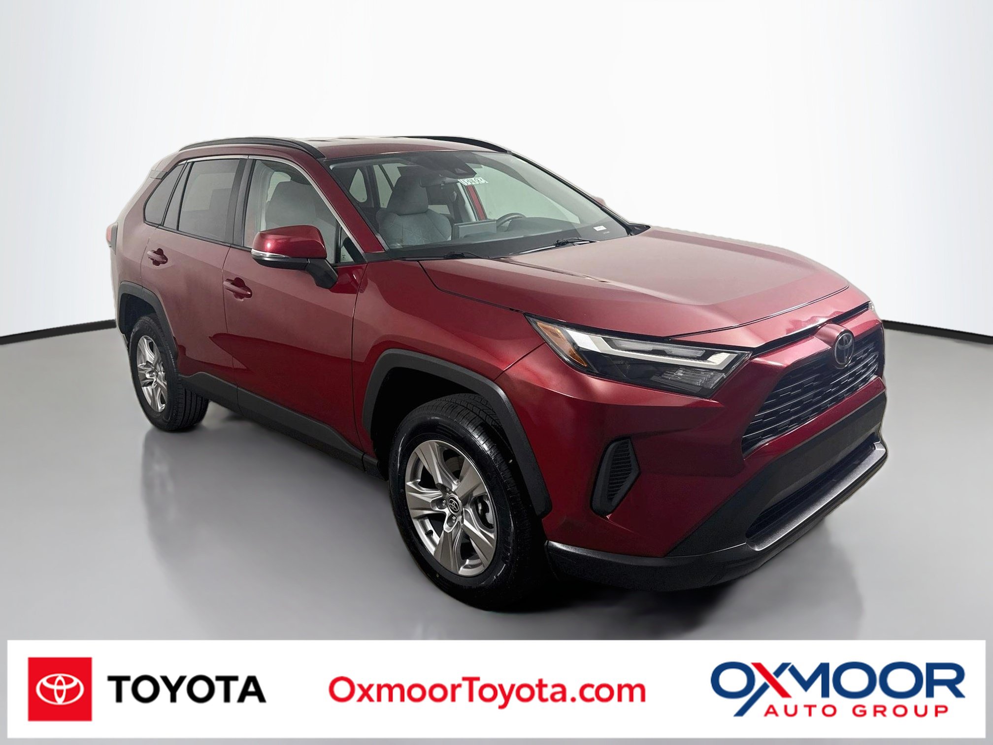 Used 2022 Toyota RAV4 XLE FWD image 1