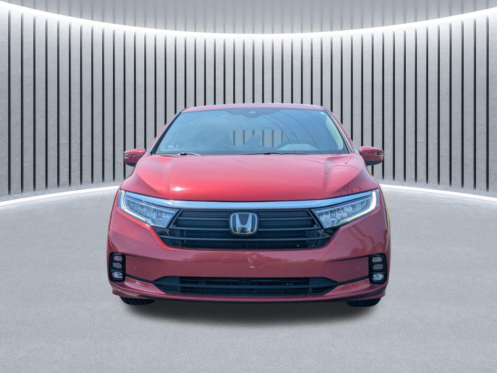 Certified 2024 Honda Odyssey Touring image 13