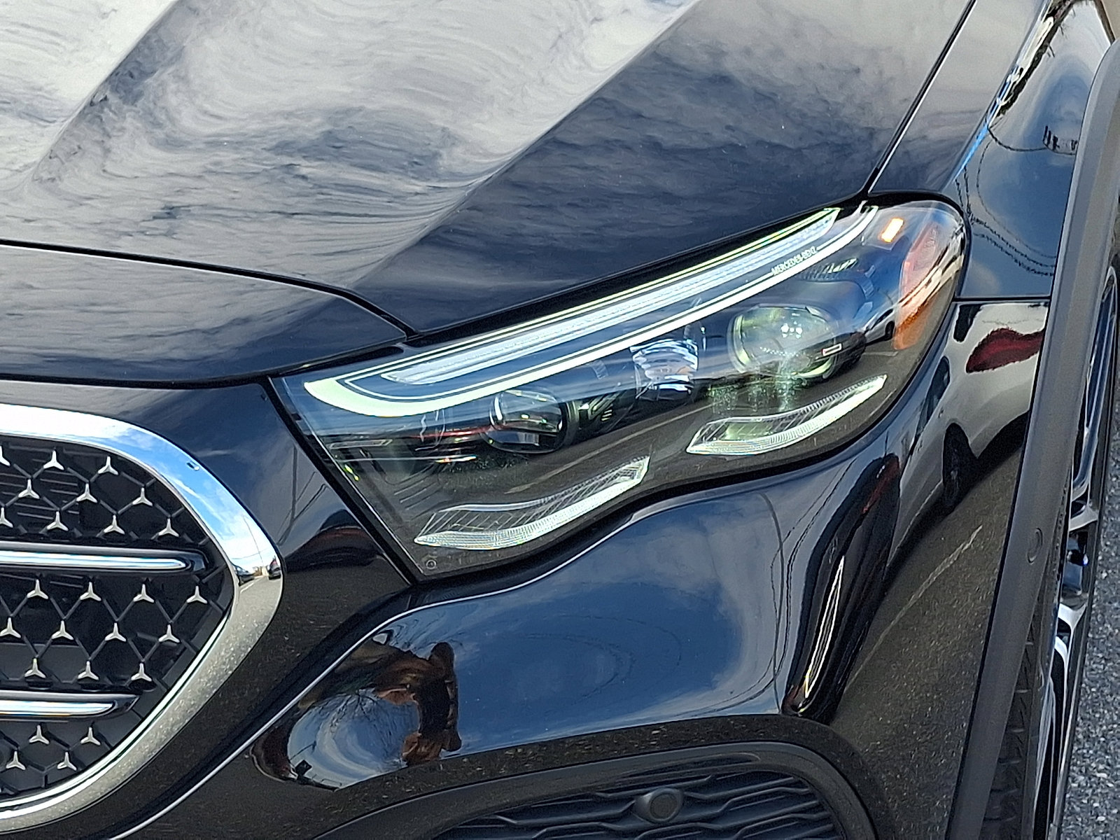 Certified 2025 Mercedes-Benz E 450 4MATIC All-Terrain Wagon image 9