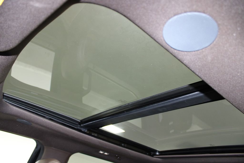 Used 2025 Ford F350 King Ranch w/ FX4 Off-Road Package AWD/4WD image 60