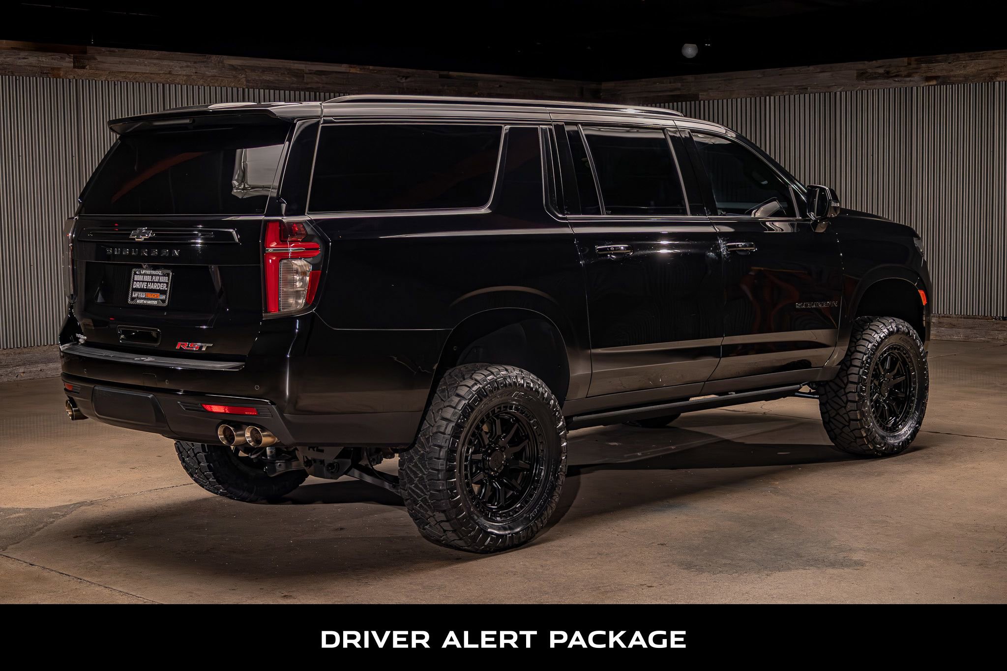 Used 2023 Chevrolet Suburban RST w/ Sport Performance Package image 9