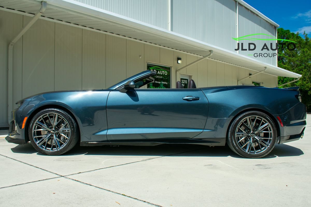 Used 2023 Chevrolet Camaro ZL1 RWD image 5