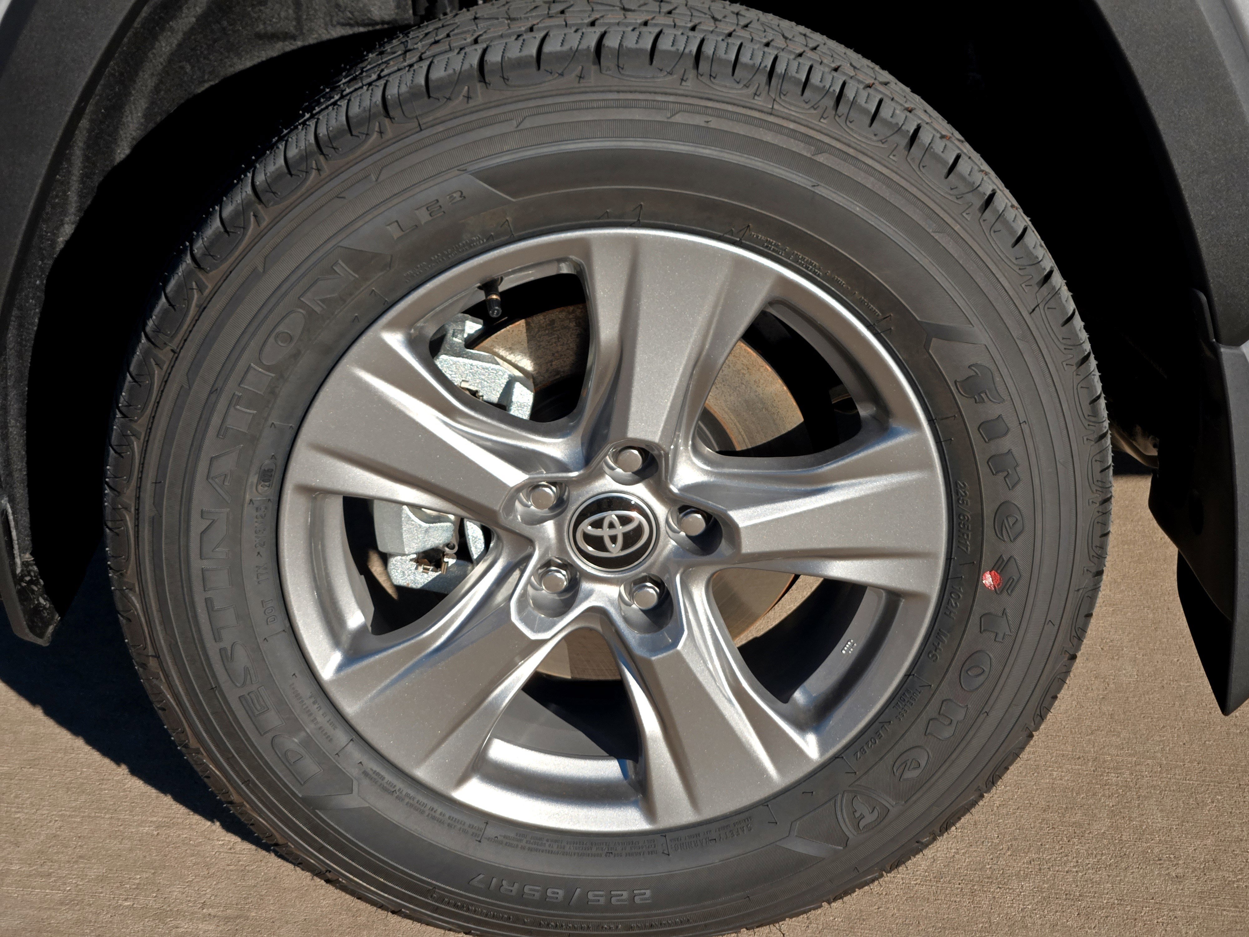 New 2025 Toyota RAV4 XLE w/ Convenience Package image 7