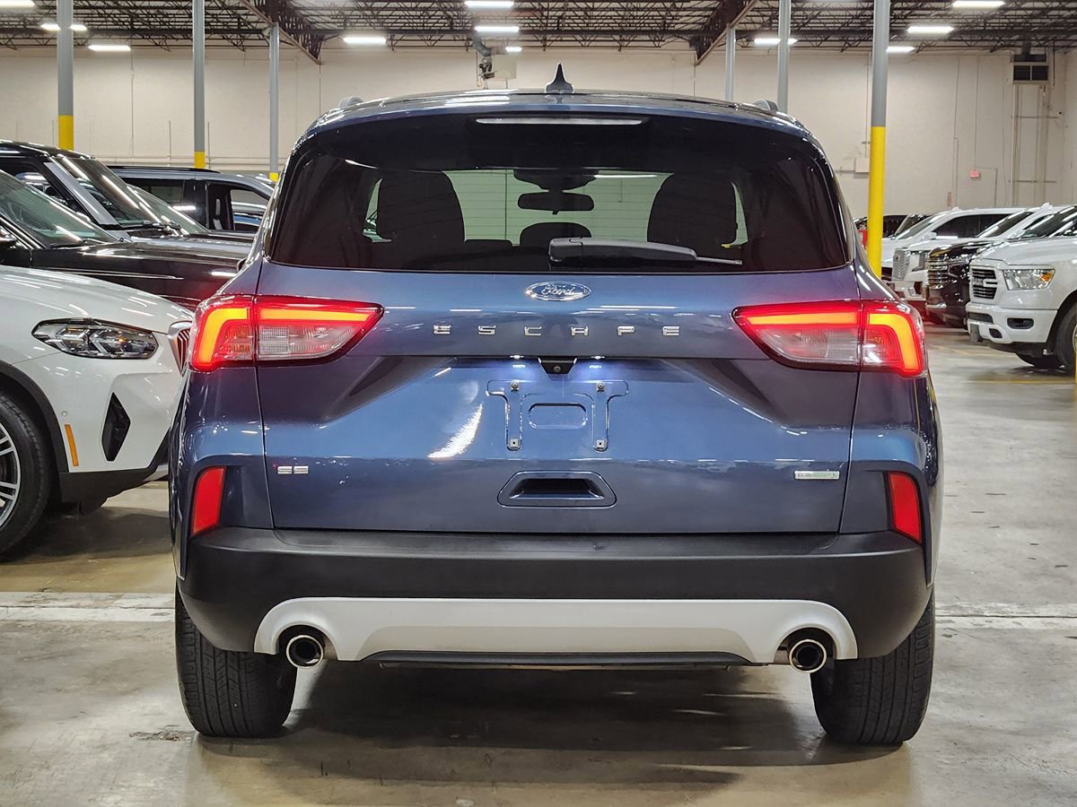 Used 2020 Ford Escape SE FWD image 9