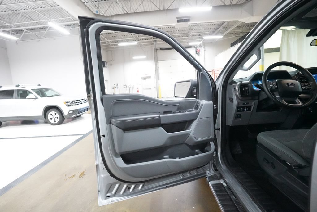 Used 2025 Ford F150 XLT w/ Equipment Group 301A Standard AWD/4WD image 27