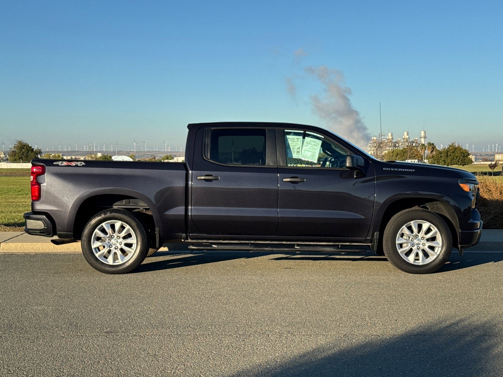 Used 2022 Chevrolet Silverado 1500 Custom image 3