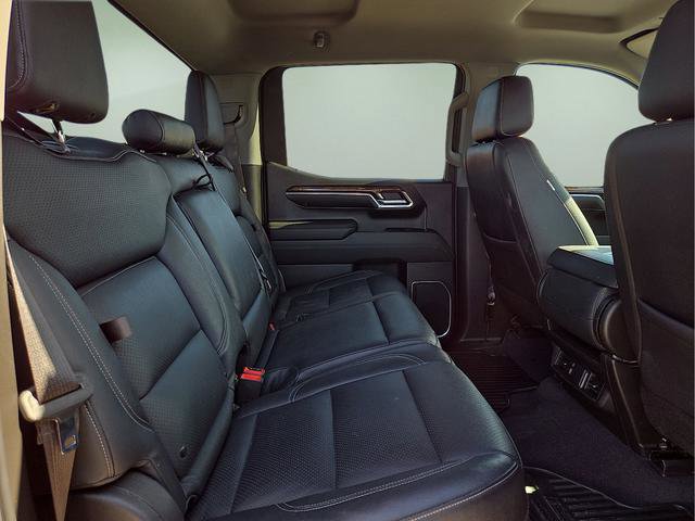 Used 2023 GMC Sierra 1500 Elevation w/ X31 Off-Road Package AWD/4WD image 14