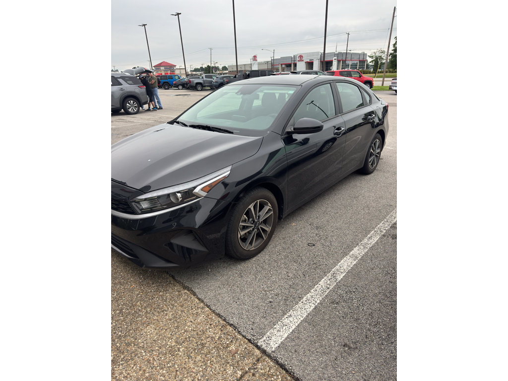 Used 2023 Kia Forte LXS FWD image 6