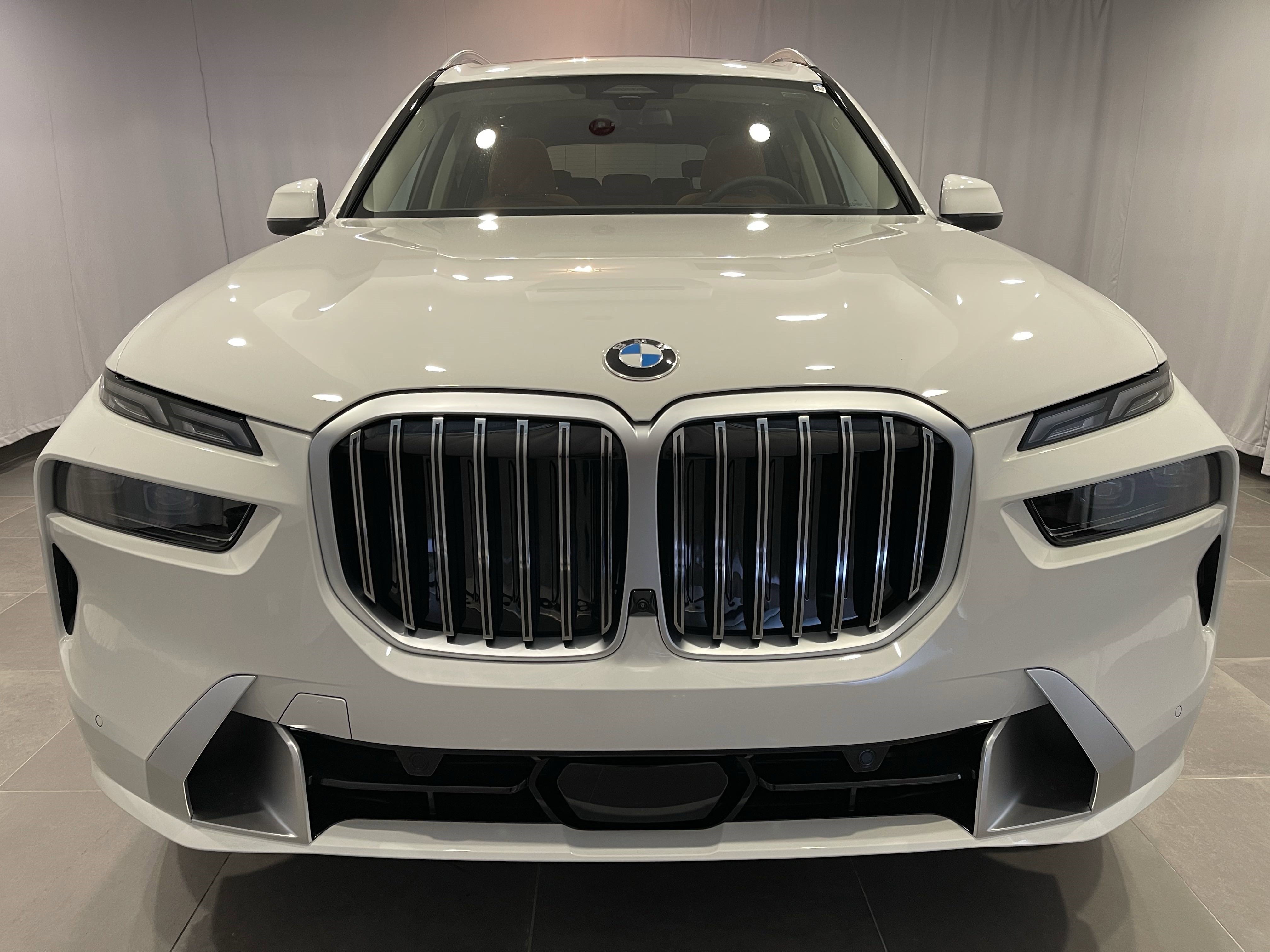 New 2026 BMW X7 xDrive40i AWD/4WD image 2