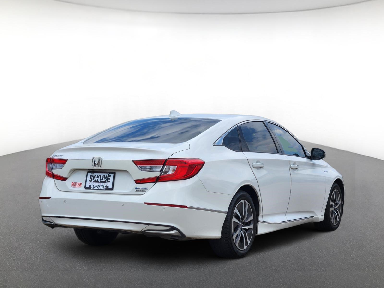 Used 2020 Honda Accord Touring image 3