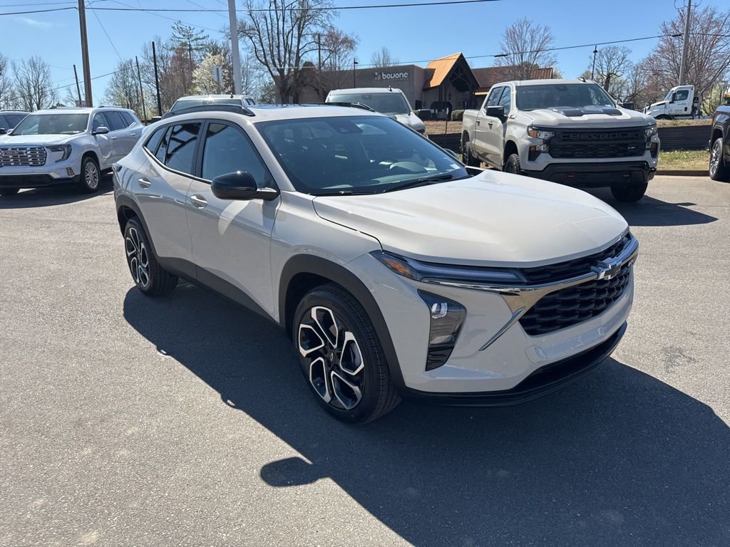 New 2026 Chevrolet Trax RS w/ Sunroof Package image 7