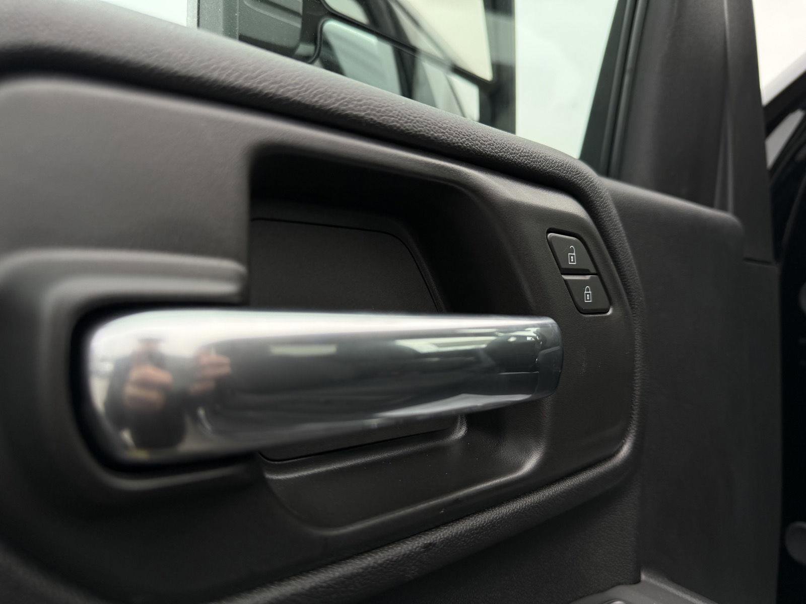 New 2026 GMC Sierra 2500 SLE w/ SLE Convenience Package image 13