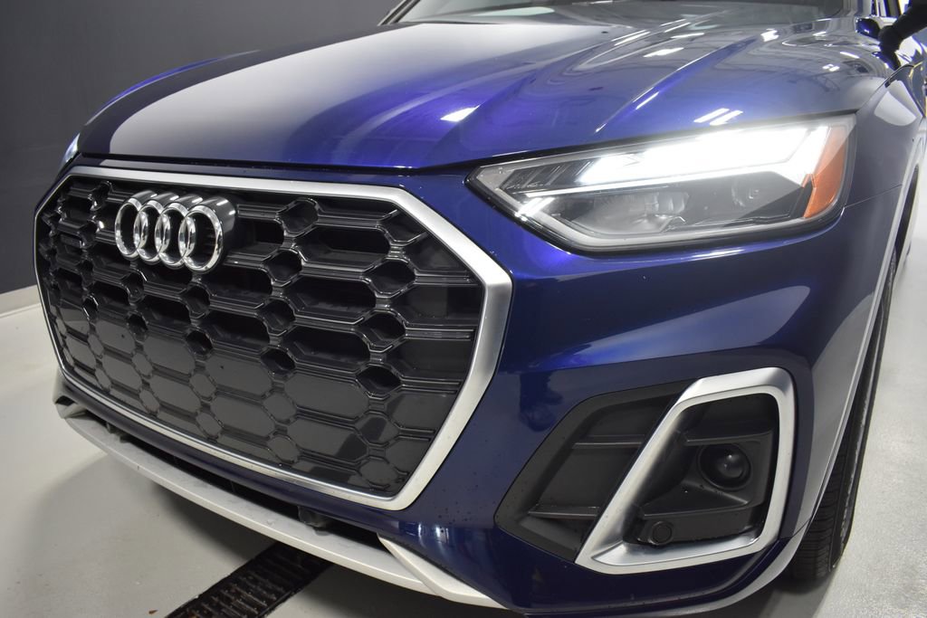 Used 2023 Audi Q5 2.0T Premium w/ Convenience Package AWD/4WD image 11